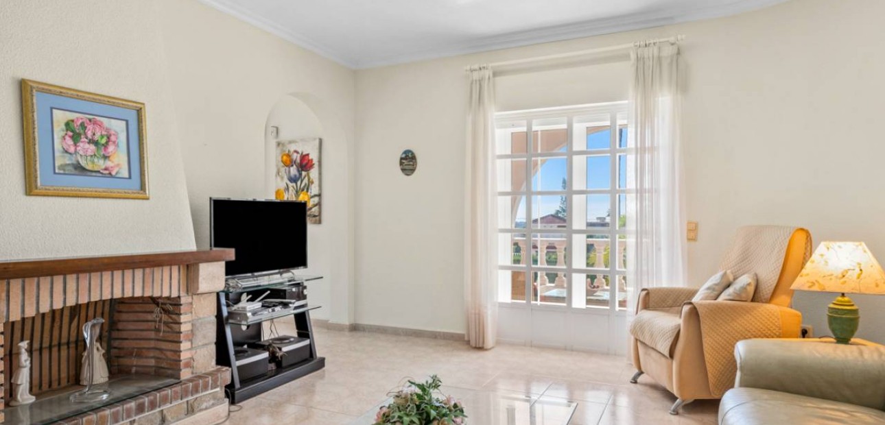 Herverkoop - Villa -
Ciudad Quesada