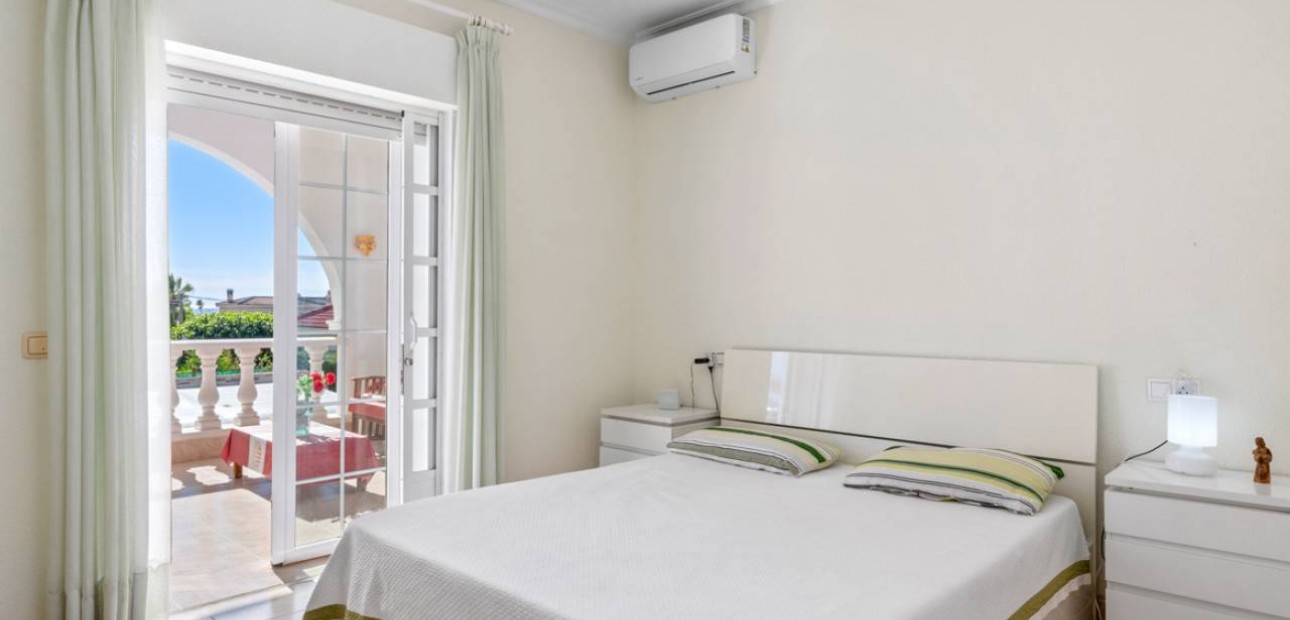 Herverkoop - Villa -
Ciudad Quesada