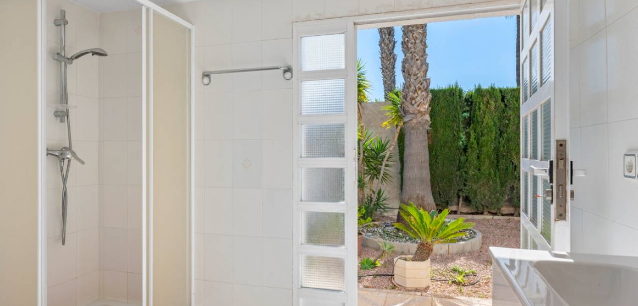 Herverkoop - Villa -
Ciudad Quesada