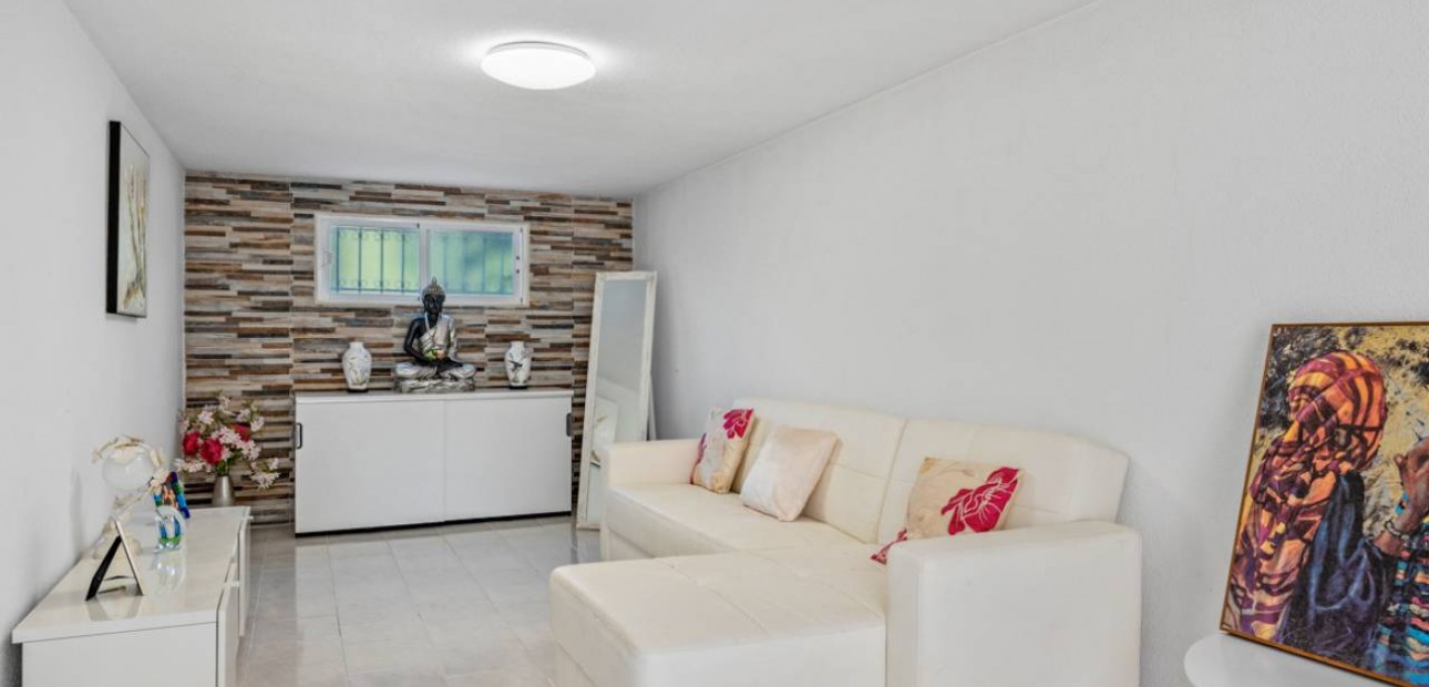 Herverkoop - Villa -
Ciudad Quesada