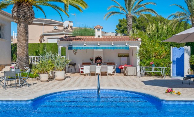 Herverkoop - Villa -
Ciudad Quesada