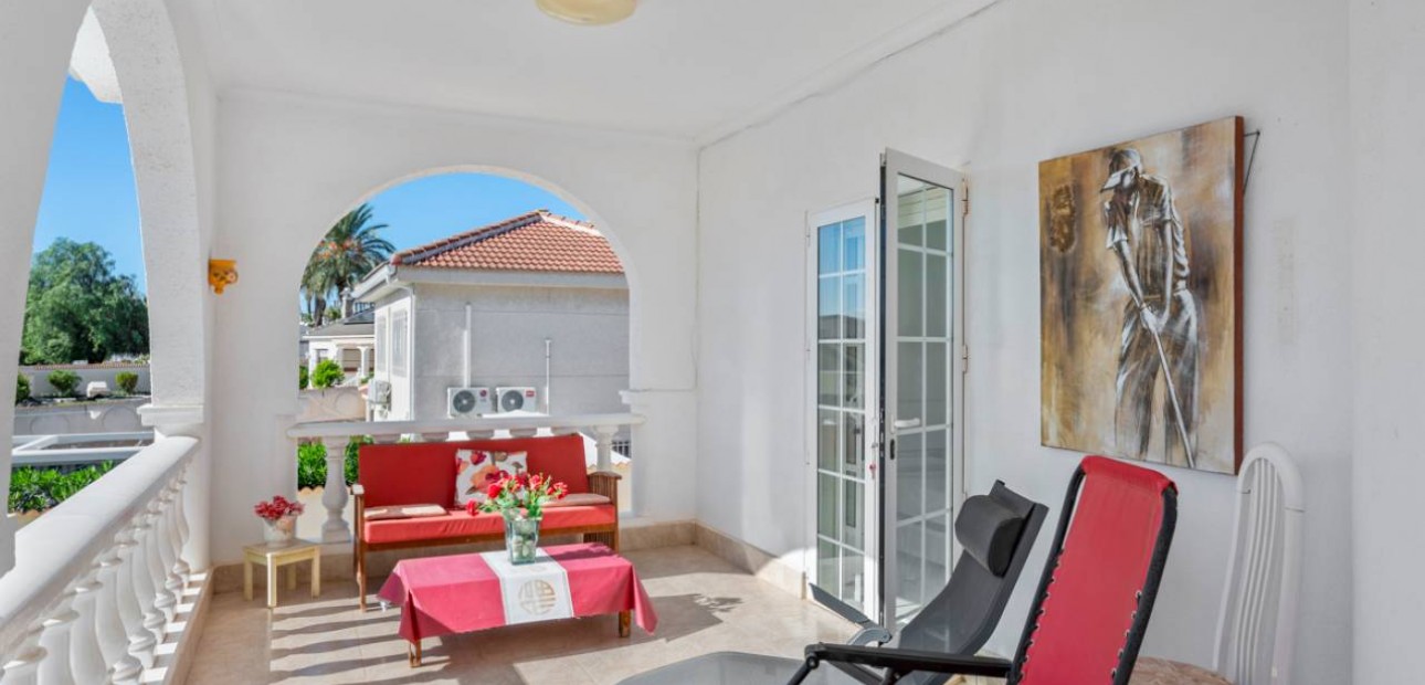 Herverkoop - Villa -
Ciudad Quesada