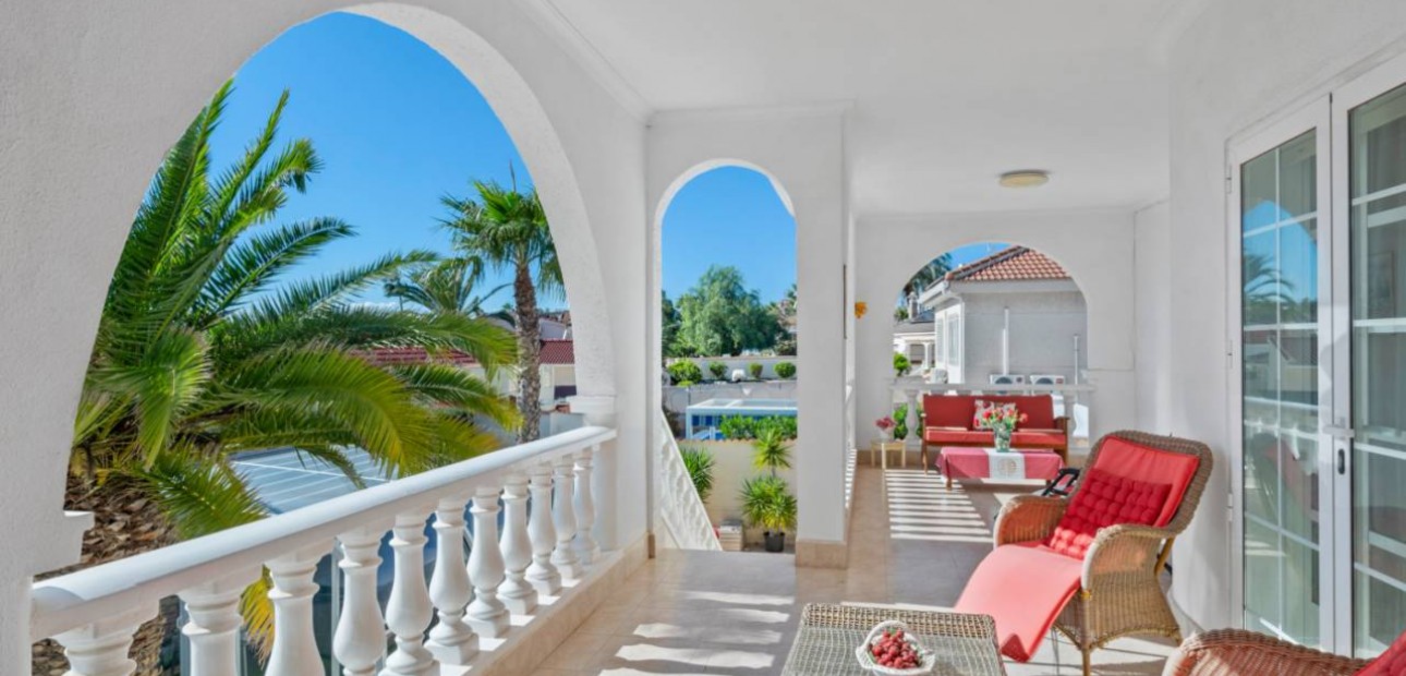 Herverkoop - Villa -
Ciudad Quesada