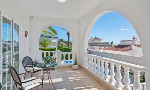 Herverkoop - Villa -
Ciudad Quesada