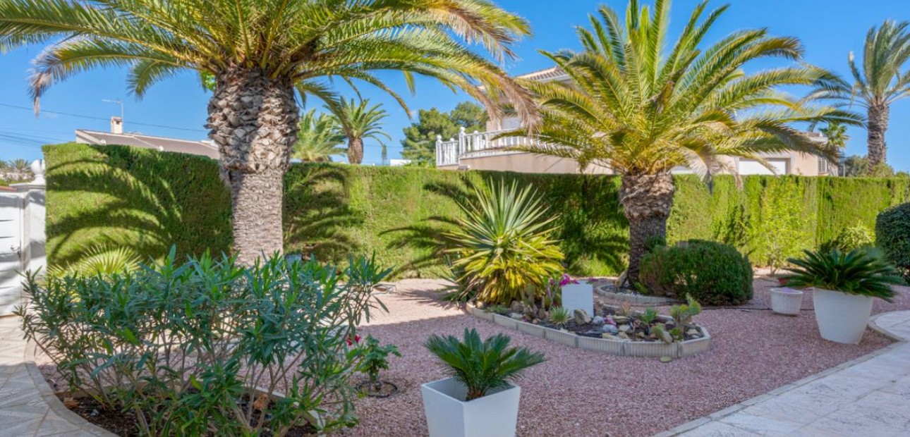 Herverkoop - Villa -
Ciudad Quesada