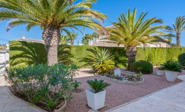 Herverkoop - Villa -
Ciudad Quesada