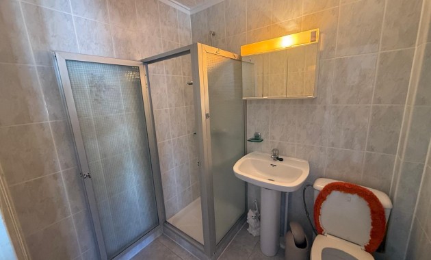 Sale - Bungalow -
Torrevieja - Torretas