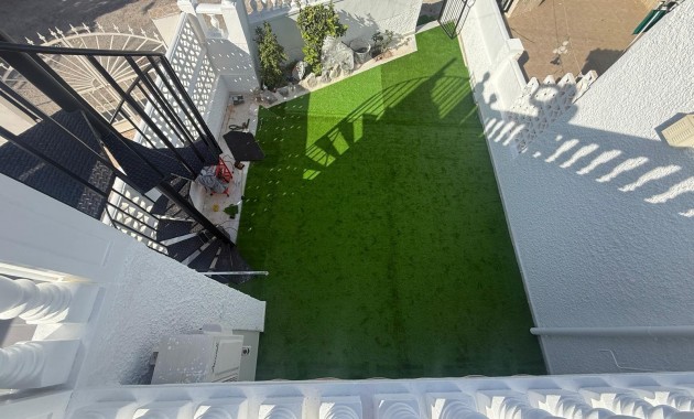 Sale - Bungalow -
Torrevieja - Torretas