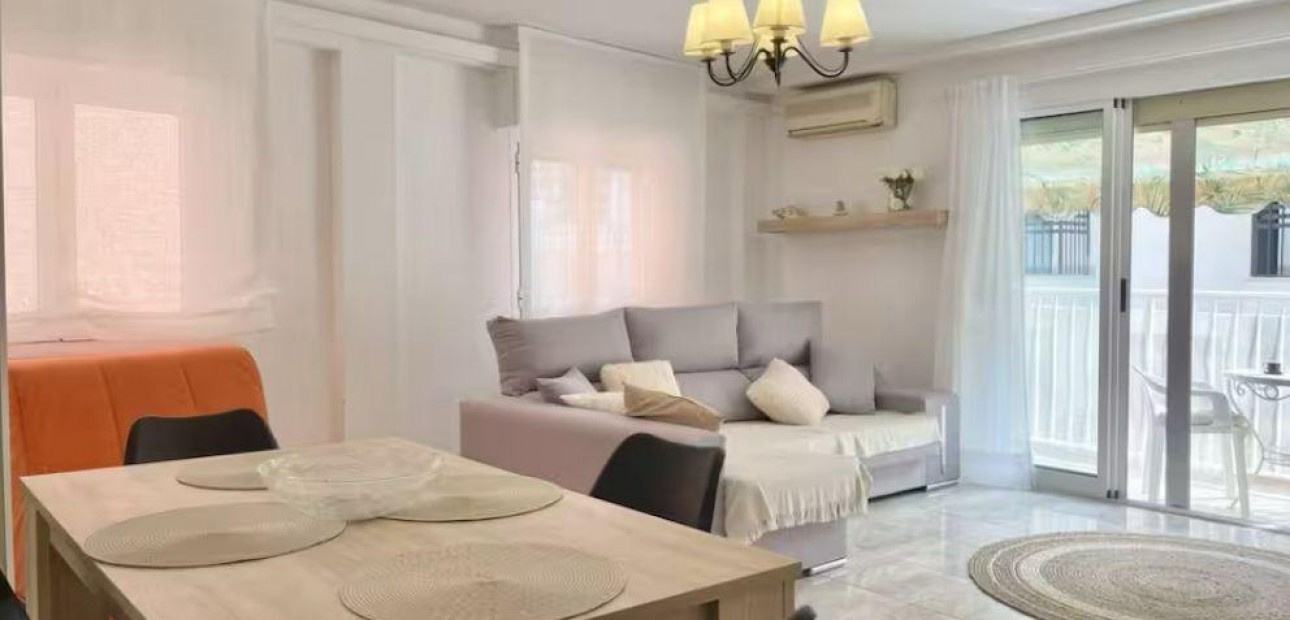 Sale - Apartment / flat -
Benidorm - Levante