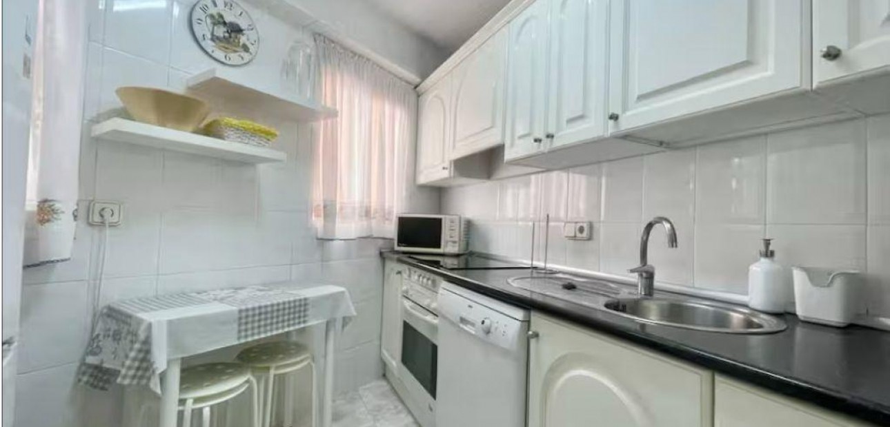 Sale - Apartment / flat -
Benidorm - Levante