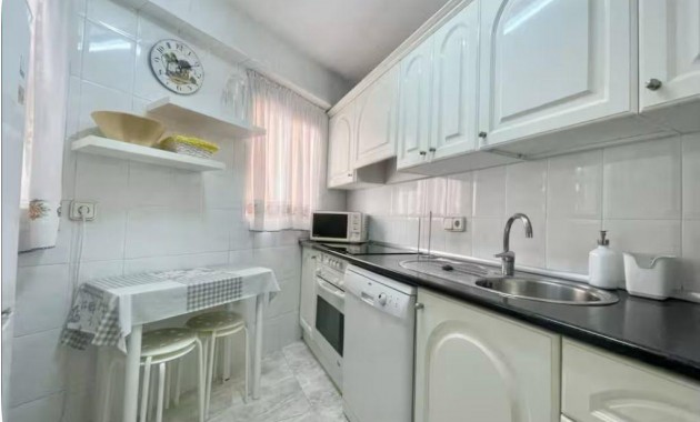 Sale - Apartment / flat -
Benidorm - Levante