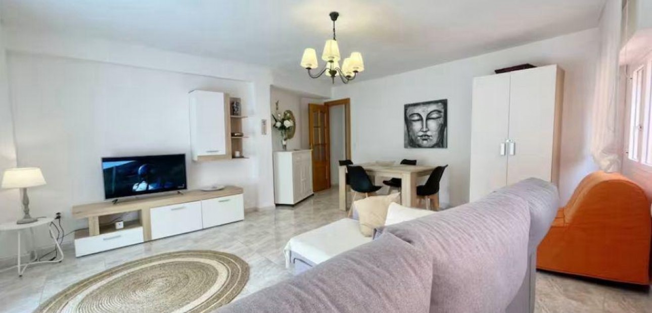 Sale - Apartment / flat -
Benidorm - Levante