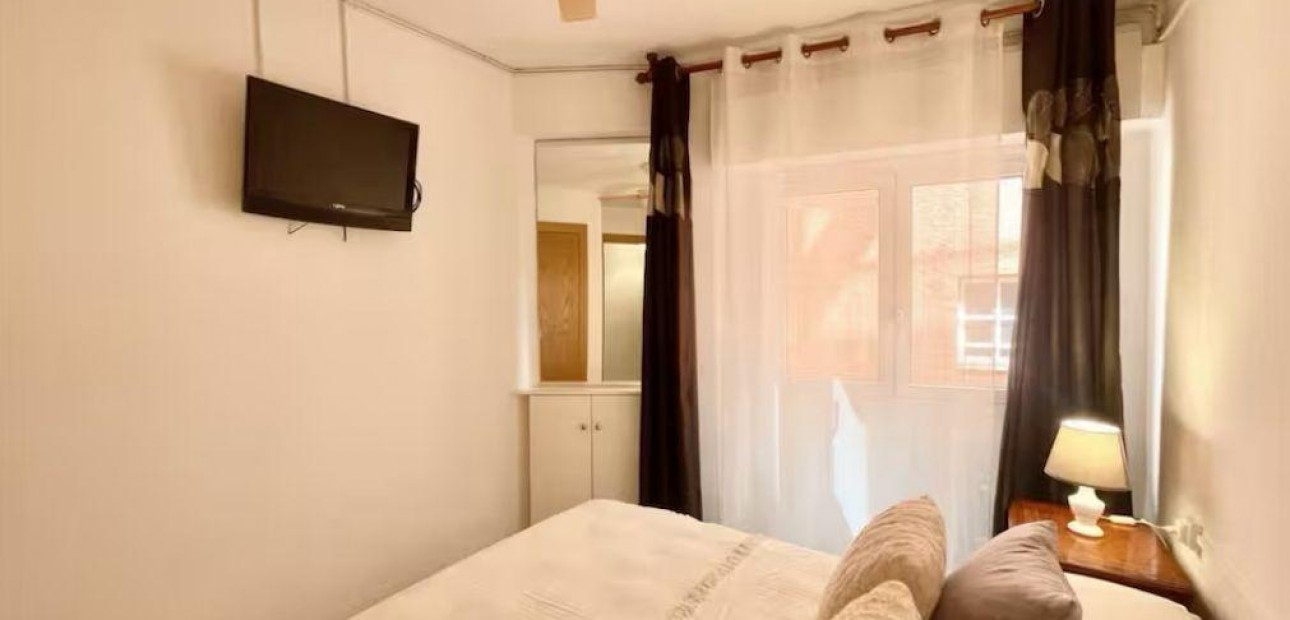 Sale - Apartment / flat -
Benidorm - Levante