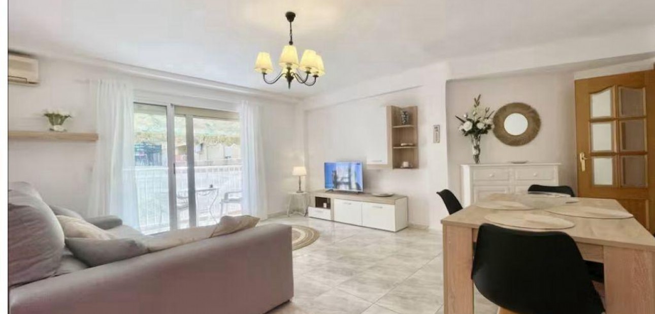 Sale - Apartment / flat -
Benidorm - Levante