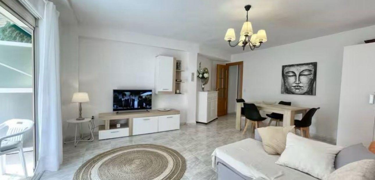 Sale - Apartment / flat -
Benidorm - Levante