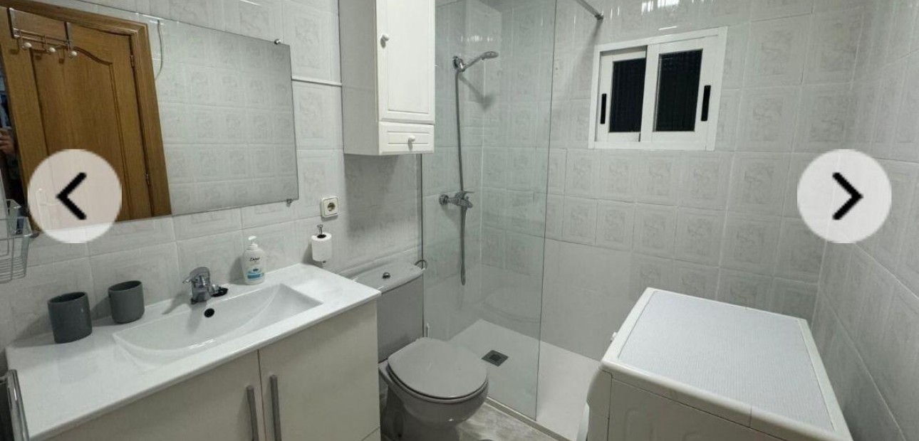 Sale - Apartment / flat -
Benidorm - Levante