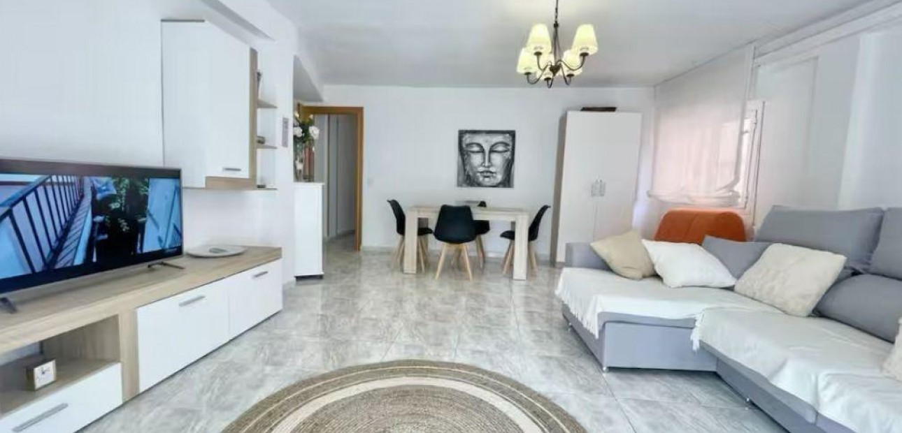 Sale - Apartment / flat -
Benidorm - Levante