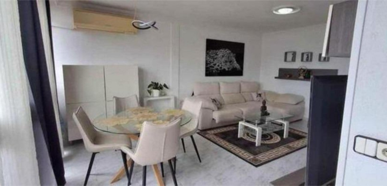 Sale - Apartment / flat -
Benidorm - Avenida Beniarda