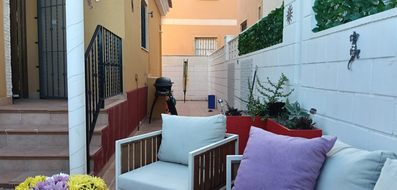 Herverkoop - House - Detached Villa (4) -
Los Montesinos - La herrada