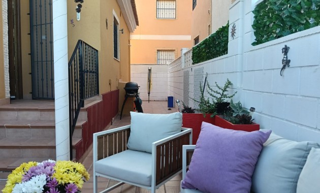 Herverkoop - House - Detached Villa (4) -
Los Montesinos - La herrada