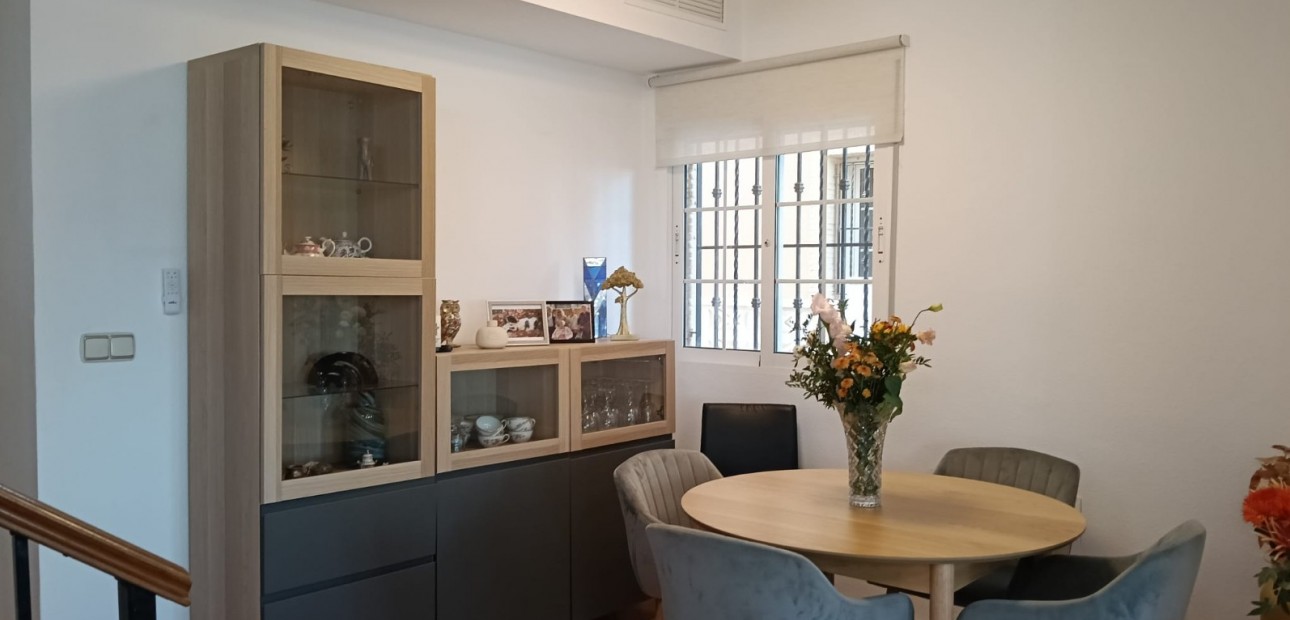 Herverkoop - House - Detached Villa (4) -
Los Montesinos - La herrada