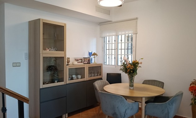 Herverkoop - House - Detached Villa (4) -
Los Montesinos - La herrada