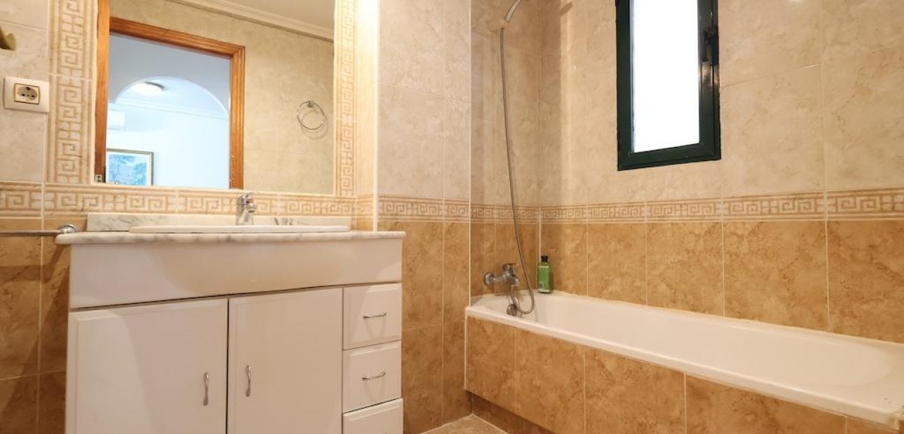 Sale - Apartment / flat -
Orihuela Costa - Cabo Roig