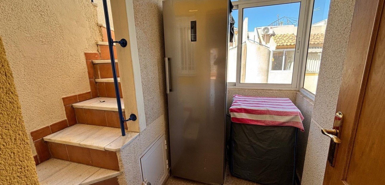 Herverkoop - Bungalow -
Torrevieja - Paseo maritimo