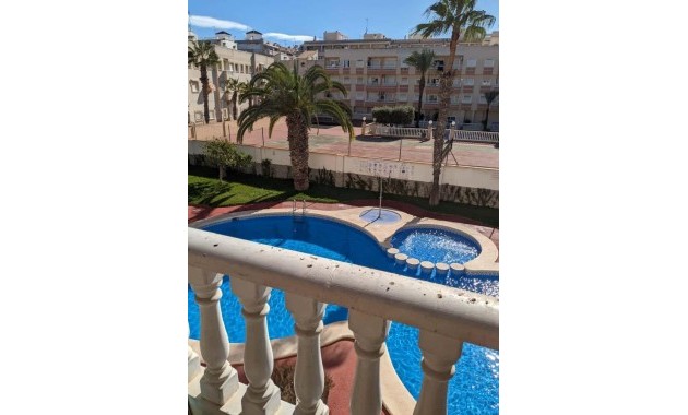 Sale - Apartment / flat -
Torrevieja - Estacion de autobuses
