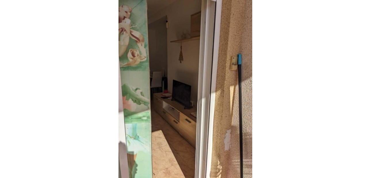 Sale - Apartment / flat -
Torrevieja - Estacion de autobuses