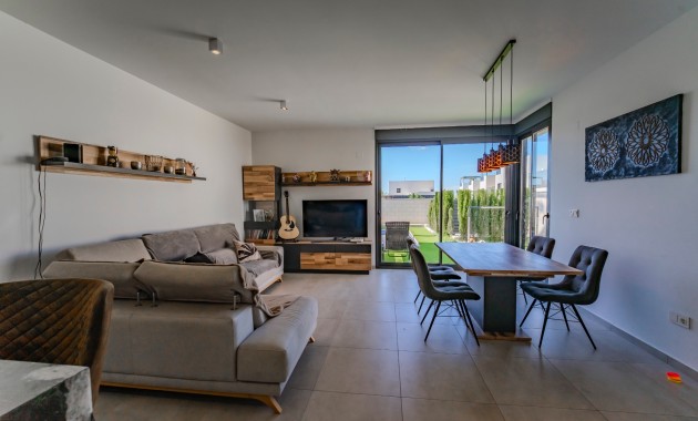 Venta - Semi-detached house -
Benijofar - Benijofar - Village