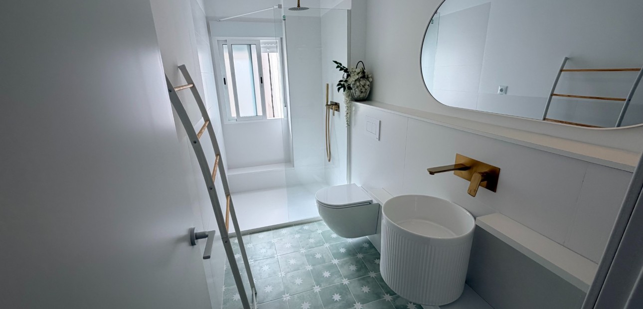 Herverkoop - Appartement / flat -
Lo Pagan - Lo Pagan - Town