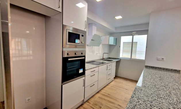 Herverkoop - Appartement / flat -
Torrevieja - La Mata