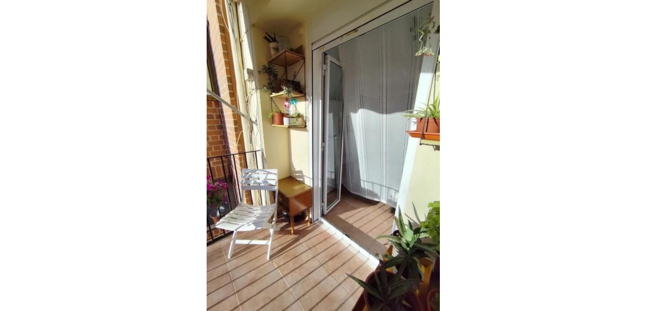 Herverkoop - Appartement / flat -
Alicante - Garbinet-Parque de las Avenidas