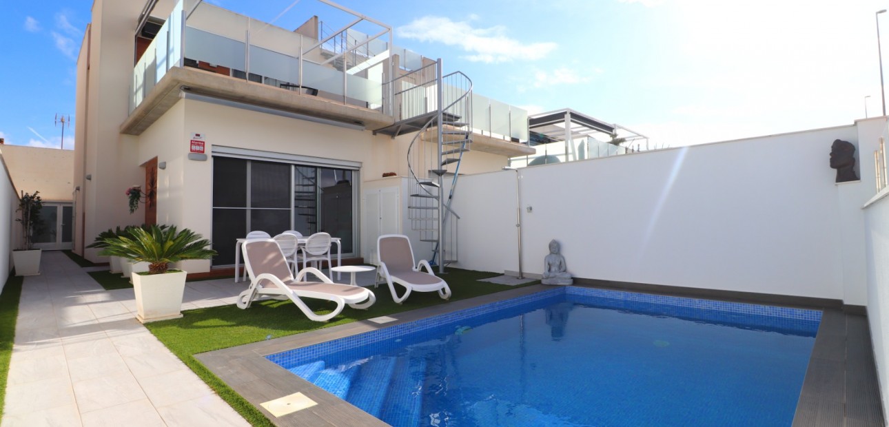 Herverkoop - Semi Detached Villa -
Daya Vieja - Daya Vieja - Town