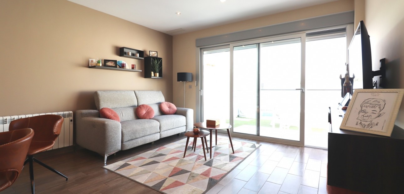 Herverkoop - Semi Detached Villa -
Daya Vieja - Daya Vieja - Town