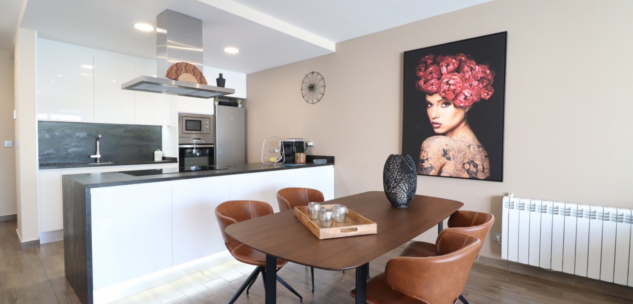 Herverkoop - Semi Detached Villa -
Daya Vieja - Daya Vieja - Town