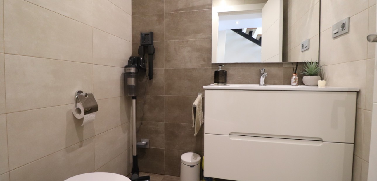 Herverkoop - Semi Detached Villa -
Daya Vieja - Daya Vieja - Town