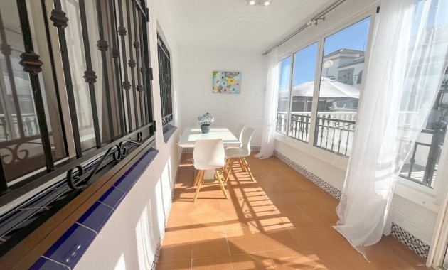 Herverkoop - Appartement / flat -
Los Montesinos - Entre Naranjos / Vistabella Golf