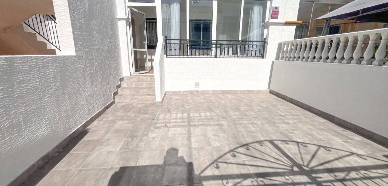 Herverkoop - Appartement / flat -
Los Montesinos - Entre Naranjos / Vistabella Golf