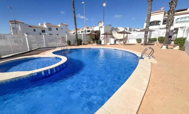 Herverkoop - Appartement / flat -
Los Montesinos - Entre Naranjos / Vistabella Golf