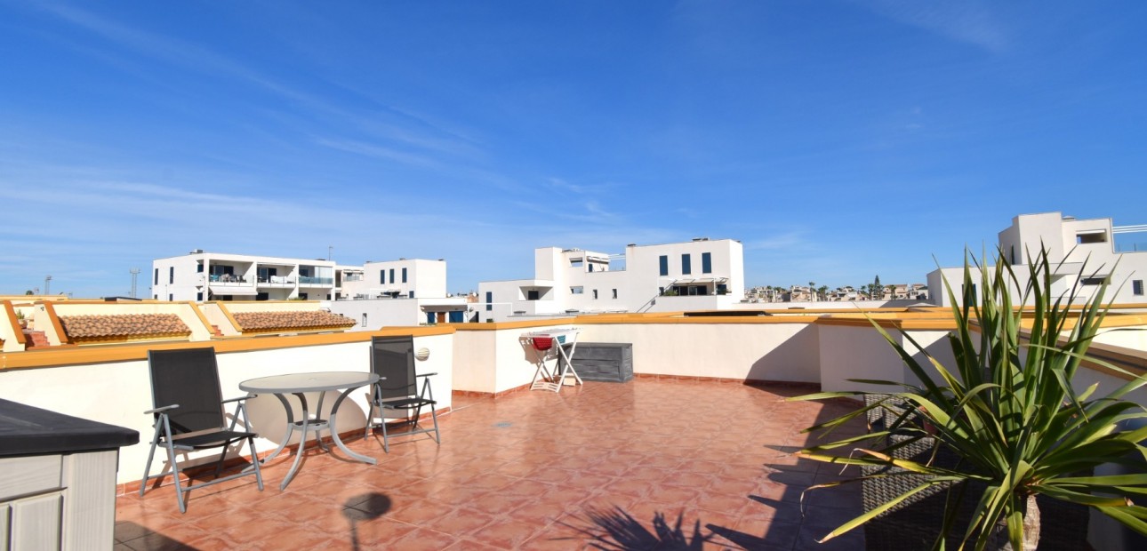 Sale - Apartment / flat -
Orihuela Costa - Playa Flamenca
