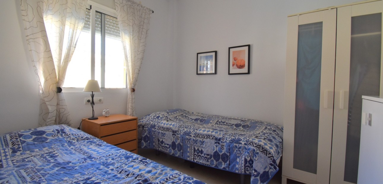 Sale - Apartment / flat -
Orihuela Costa - Playa Flamenca