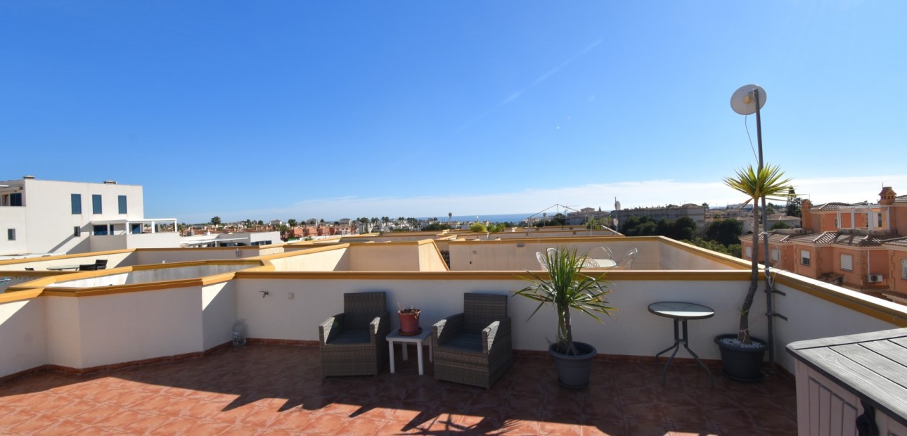 Sale - Apartment / flat -
Orihuela Costa - Playa Flamenca