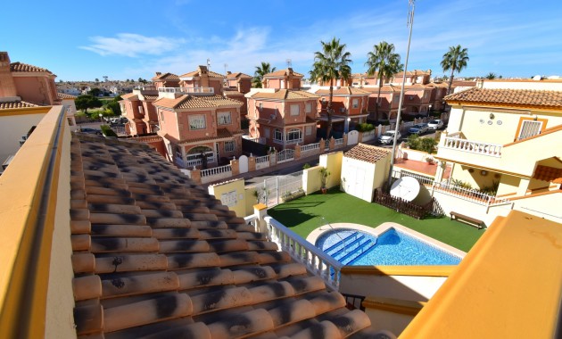 Sale - Apartment / flat -
Orihuela Costa - Playa Flamenca