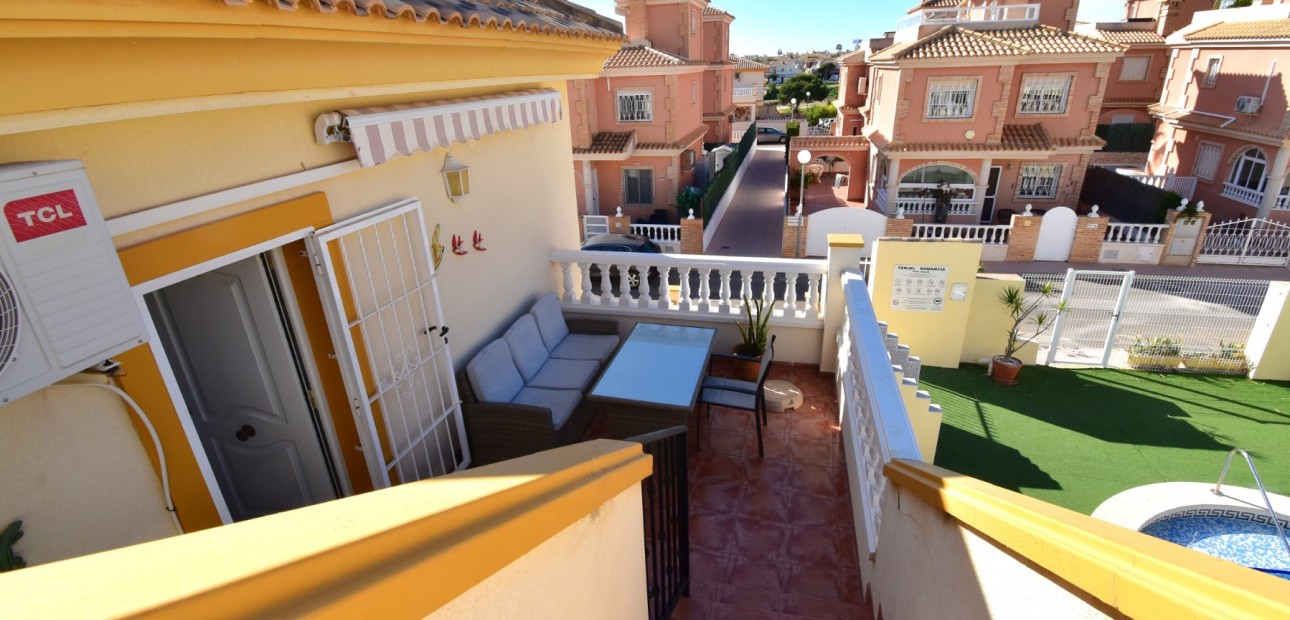 Sale - Apartment / flat -
Orihuela Costa - Playa Flamenca