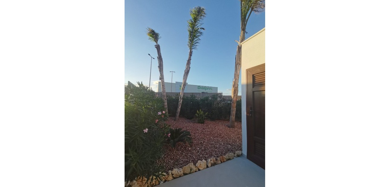 Nueva construcción  - Laguna Azul Villa -
Los Montesinos - La herrada