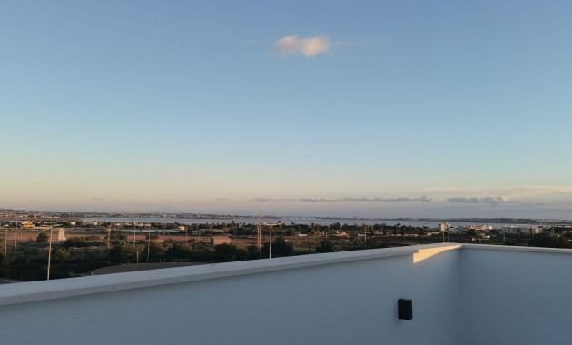 Nueva construcción  - Laguna Azul Villa -
Los Montesinos - La herrada