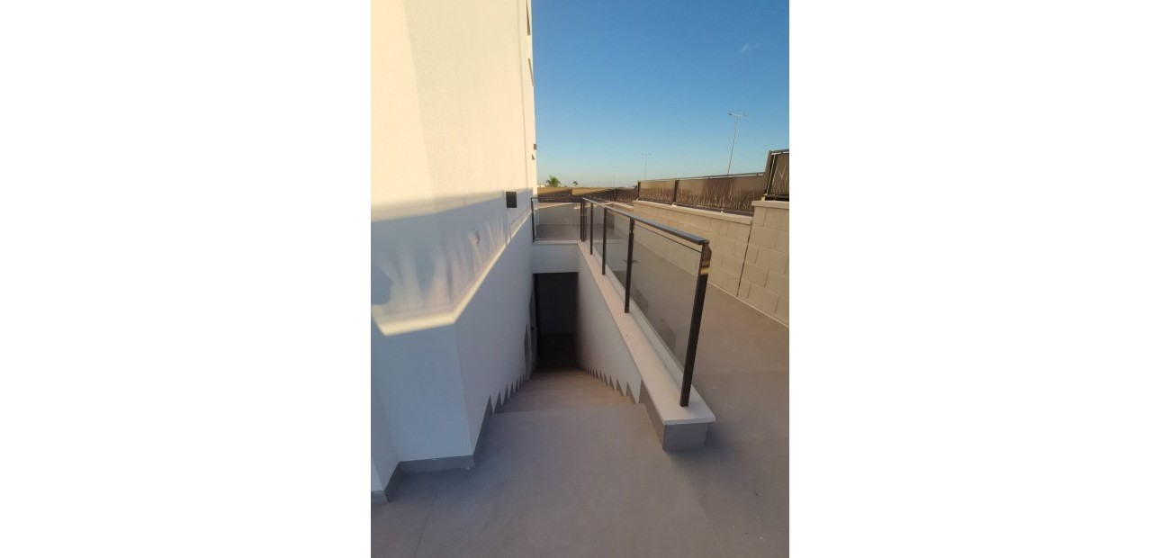 Nueva construcción  - Laguna Azul Villa -
Los Montesinos - La herrada