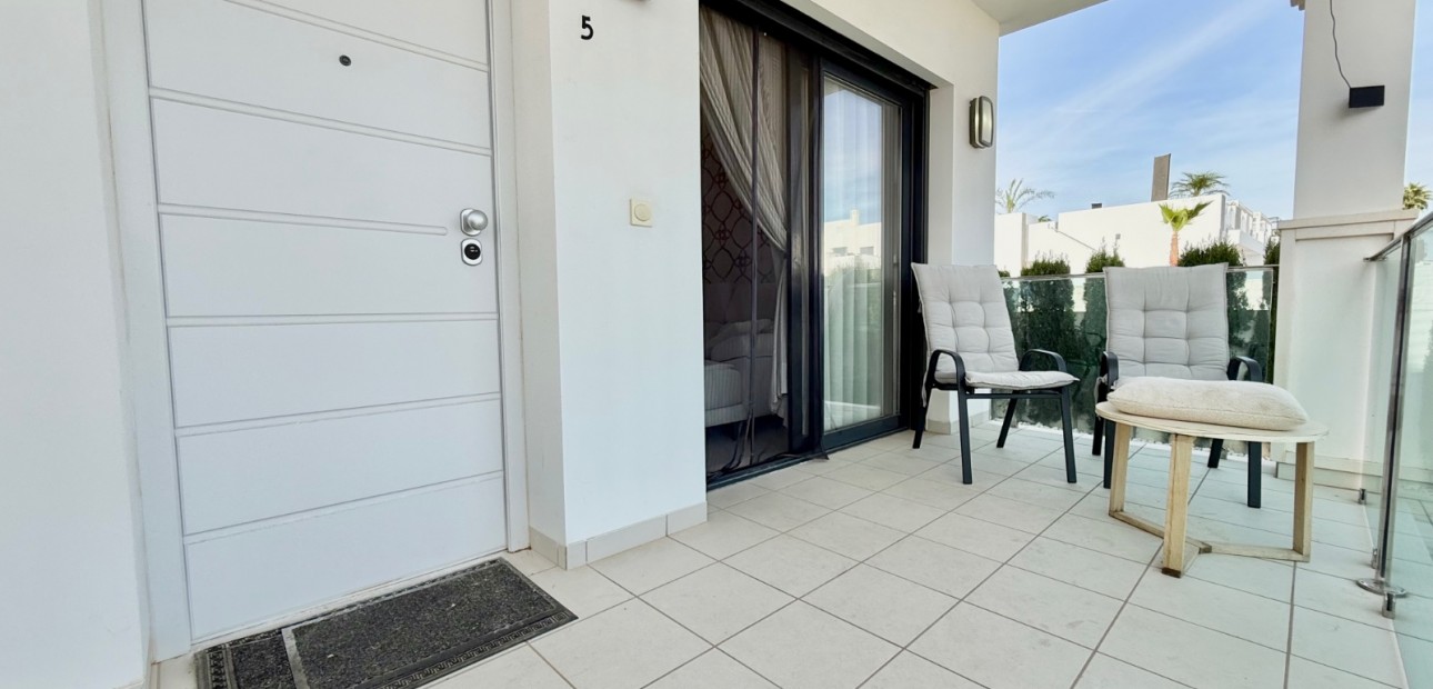 Herverkoop - Herenhuis -
Ciudad Quesada - Lo Marabu